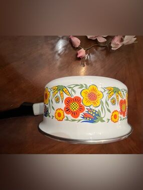 Vintage Flower Power Enamel Cookware 6” Saucepan 1970s Groovy Retro Spain